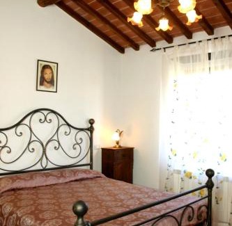 Monte San Savino House | Holiday home in Monte San Savino 23547