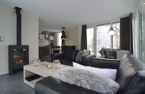 Reutum House | Holiday home in Reutum with sauna