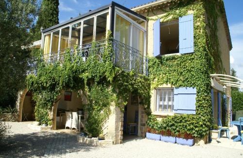 Piolenc House | Holiday Home in Piolenc near Roman Orange