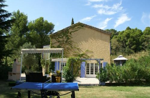 Piolenc House | Holiday Home in Piolenc near Roman Orange