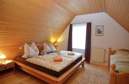 Werdern House | Holiday home in Ramsbeck with garden