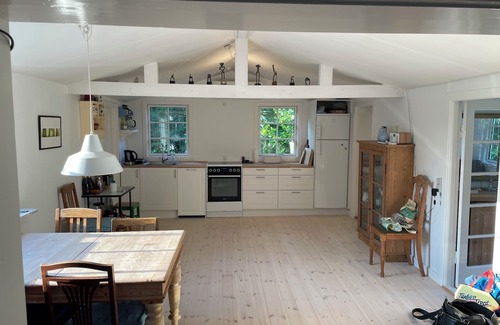 Faarevejle Cottage | Holiday home in second row from the water