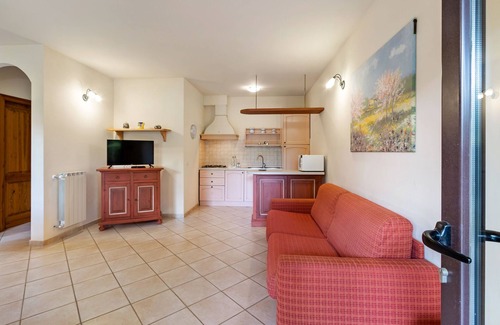 Sorano Apartment | Holiday Home in Sorano with Pool