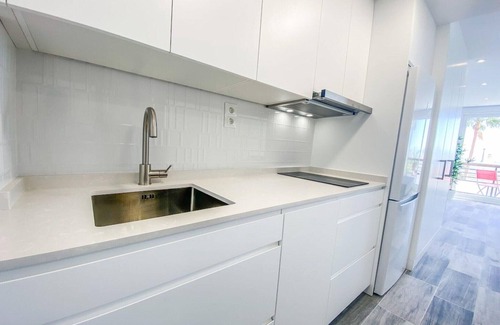 Torremolinos House | Holiday Home in Torremolinos by the Beach