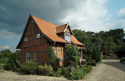 Hoyerhagen House | * Holiday home in the idyllic Hoyerhagen farm garden