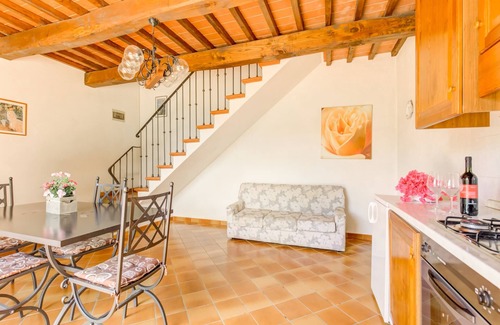 Gambassi Terme House | Holiday Home in Tuscany With Pool & Vineyards