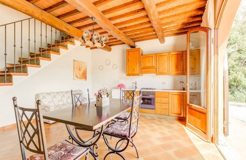 Gambassi Terme House | Holiday Home in Tuscany With Pool & Vineyards