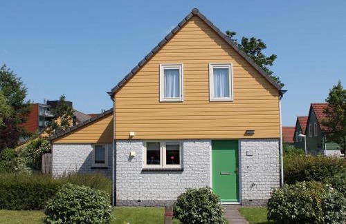 Wemeldinge House | Holiday Home in Zeeland near the Sea