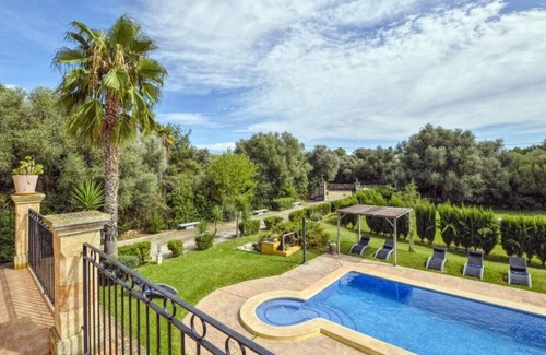 Inca House | Holiday Home 'Ines' with Mountain View, Wi-Fi and Air Conditioning