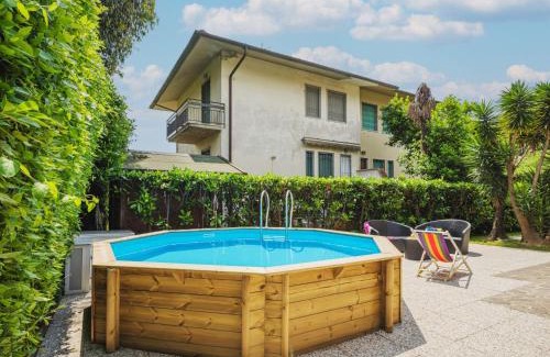 Marina di Pietrasanta House | Holiday Home Antonia by Interhome