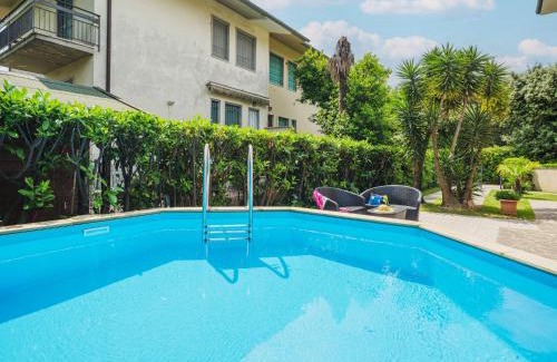 Marina di Pietrasanta House | Holiday Home Antonia by Interhome