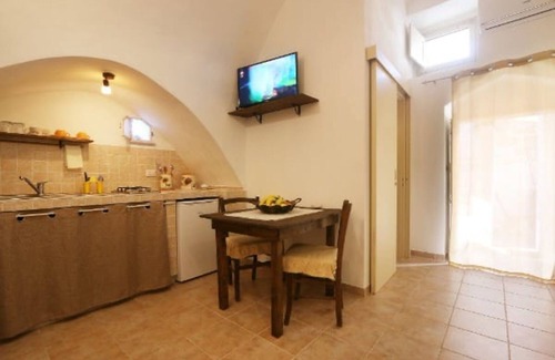 Presicce House | Holiday Home 'Corte Antica 1' with Wi-Fi and Air Conditioning