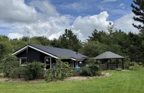 Lodbjerg Hede House | Holiday Home Jorina - 700m to the fjord by Interhome