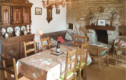 Plomeur House | Holiday Home Kermathéano