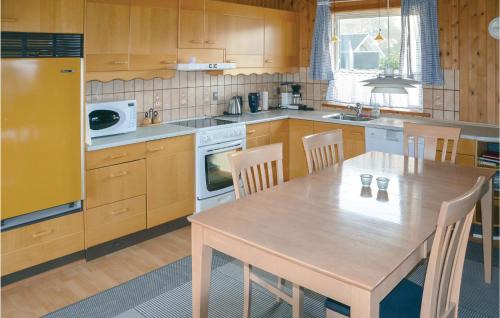 Faldsled House | Holiday Home Klintebakkevej Millinge X