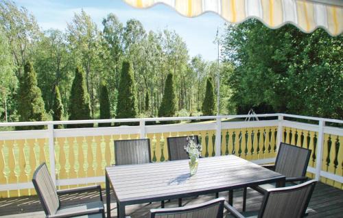 Svanesund House | Holiday Home Låglanda Röra Svanesund