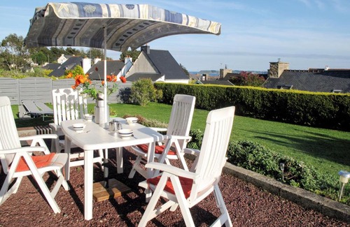 Ploubazlanec House | Holiday Home l'Hermine by Interhome