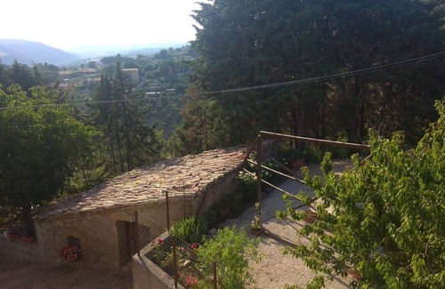 Gualdo Cattaneo House | Holiday home La valle