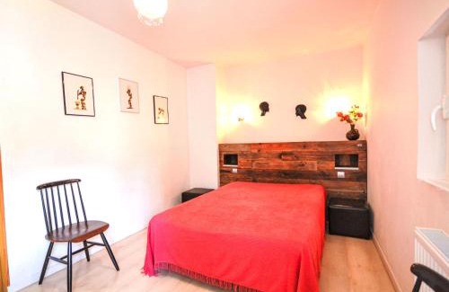 Robion House | Holiday Home La Croix du Puits by Interhome