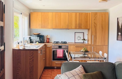 Yunquera House | Holiday Home 'La Casita De La Loma' with Mountain View, Wi-Fi and Air Conditioning