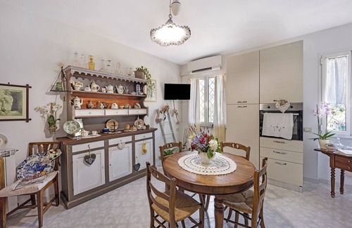 Diano Marina House | Holiday Home La Colombiera with Sea View, Whirlpool & Wi-Fi