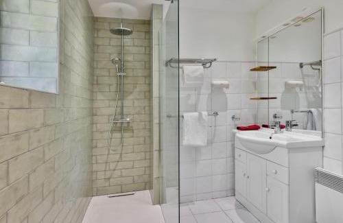 Coly House | Holiday Home La Colinoise by Interhome
