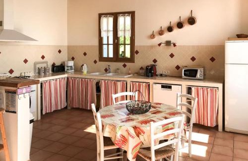 Lalandusse House | Holiday Home La Gaubide by Interhome