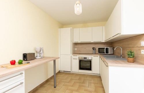 Cherrueix House | Holiday Home La Grève by Interhome