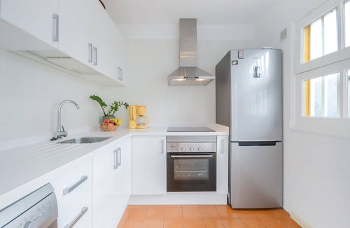 Puerto del Carmen House | Holiday Home "La Lujancita" Close to Beach with Terrace, Ocean Views & Wi-Fi