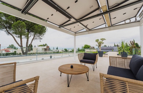 Mattarana House | Holiday Home "Lagolino Boutiquehouse " with Pool, Garden & Wi-Fi