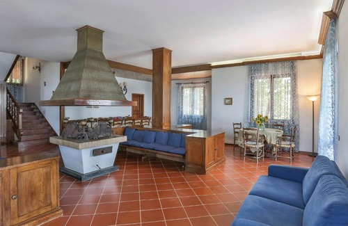 Giugnano House | Holiday Home Le Castagne by Interhome
