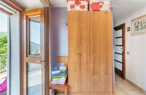 Aramo House | Holiday Home "Le Corti" with Mountain View, Shared Terrace and Wi-Fi