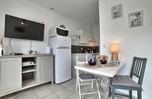 Cheray House | Holiday Home Le Moulin de la Filasse by Interhome