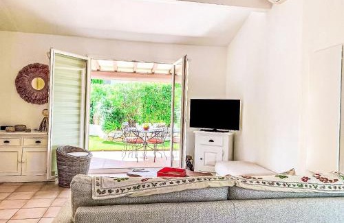 La Rouviere House | Holiday Home Le Green Village-6 by Interhome
