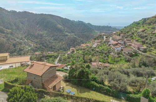 Montignoso House | Holiday Home Leonardo by Interhome