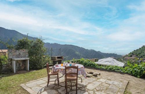Montignoso House | Holiday Home Leonardo by Interhome