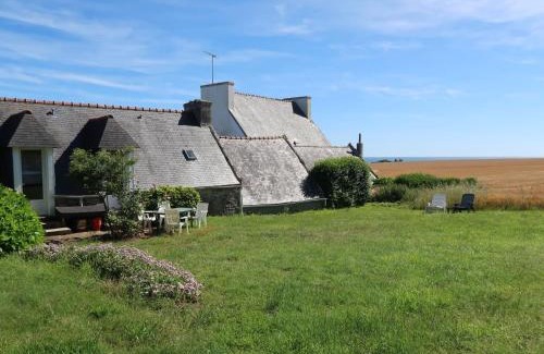 Plozevet House | Holiday Home Les Blés - PZV108 by Interhome