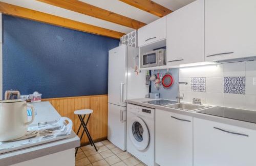 La Palmyre House | Holiday Home Les Maisons du Lac by Interhome