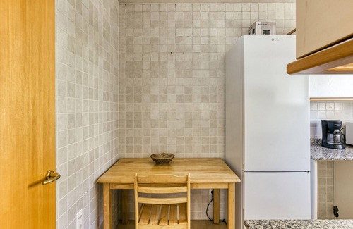 L'Estartit House | Holiday Home 'Les Medes' with Shared Pool, Wi-Fi and Air Conditioning