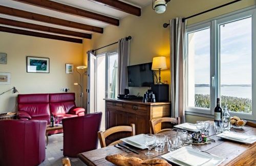 Clohars-Carnoet House | Holiday Home Les Roches by Interhome