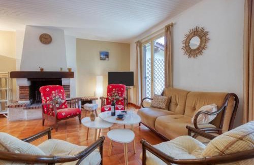 Maubuisson House | Holiday Home Les Sylvaines by Interhome