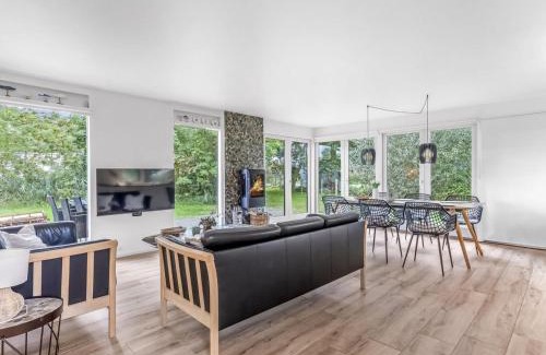 Idestrup House | Holiday Home Litle - 30m from the sea by Interhome