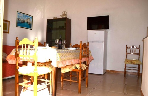 San Foca House | Holiday Home 'Ll42 Casa Vacanze Ureshii' with Air Conditioning