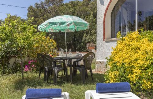 Creixell House | Holiday Home Llimona by Interhome