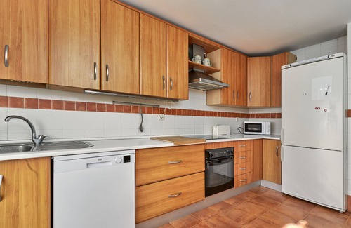 Almunecar House | Holiday Home "Los Altos 19" with Sea View, Shared Pool & Wi-Fi