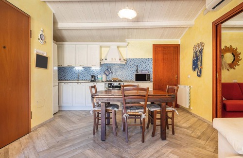 Villasimius House | Holiday Home 'Luxury Apartment Simius' with Sea View, Balconies & Wi-Fi