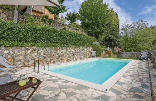 Cascine-La Croce House | Holiday Home Maestraccio by Interhome