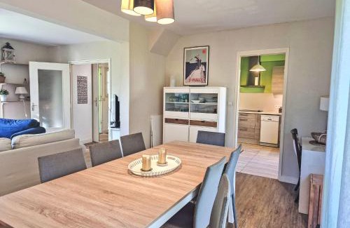 Rotheneuf-Le Pont House | Holiday Home maison des Corsaires by Interhome