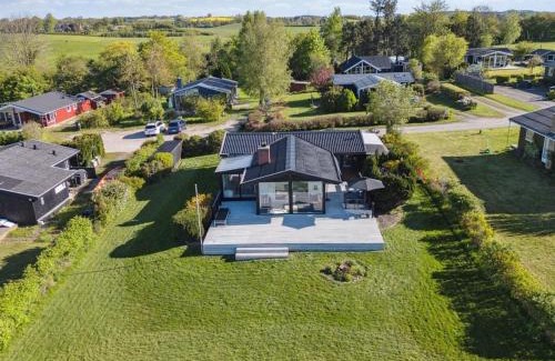 Ronde House | Holiday Home Manfred - 250m from the sea by Interhome