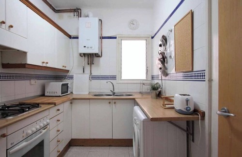 Sitges Town Center House | Holiday Home 'Maribeach3' with Private Terrace, Wi-Fi and Air Conditioning